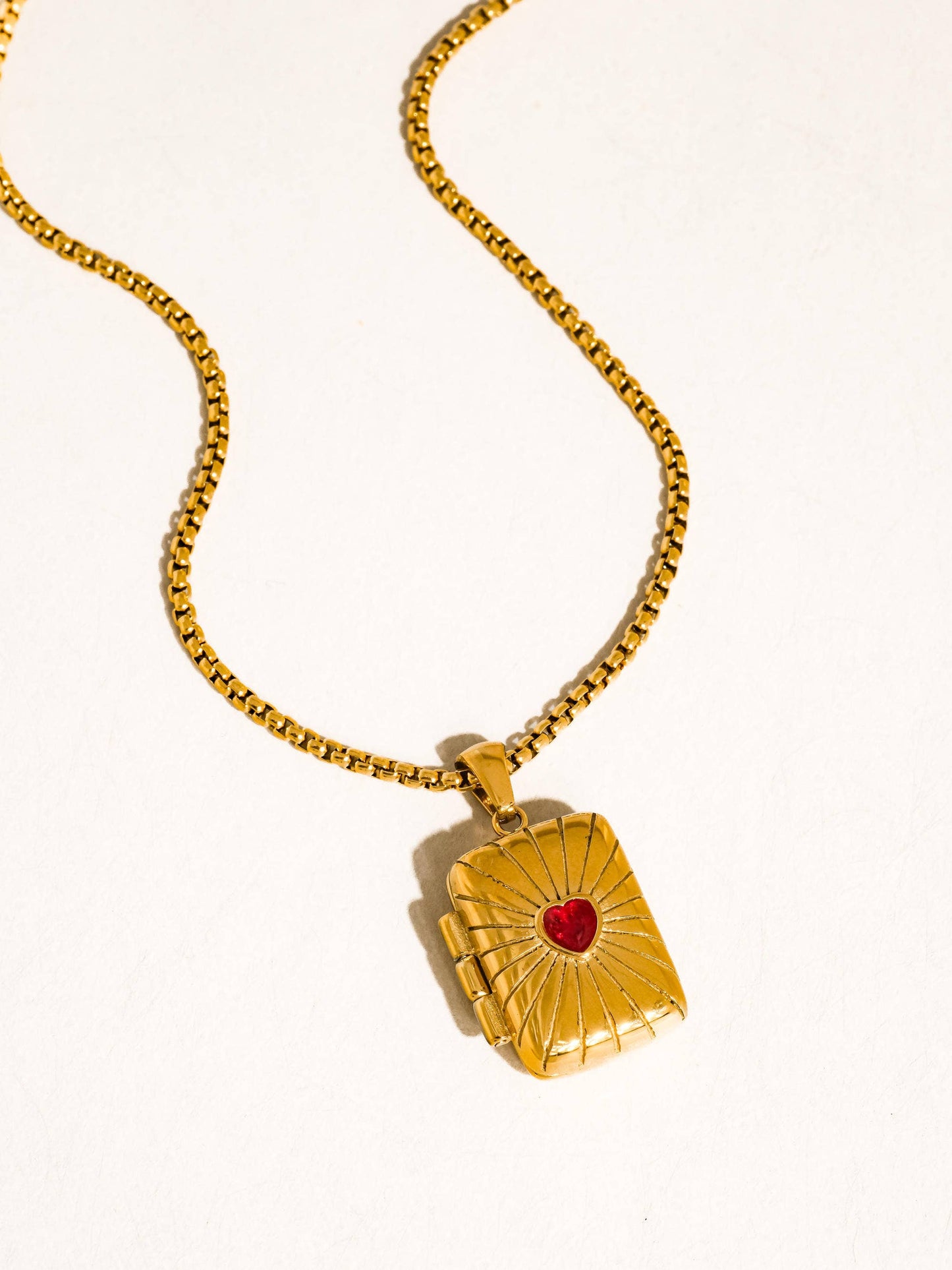 Lavande Heart Locket Necklace