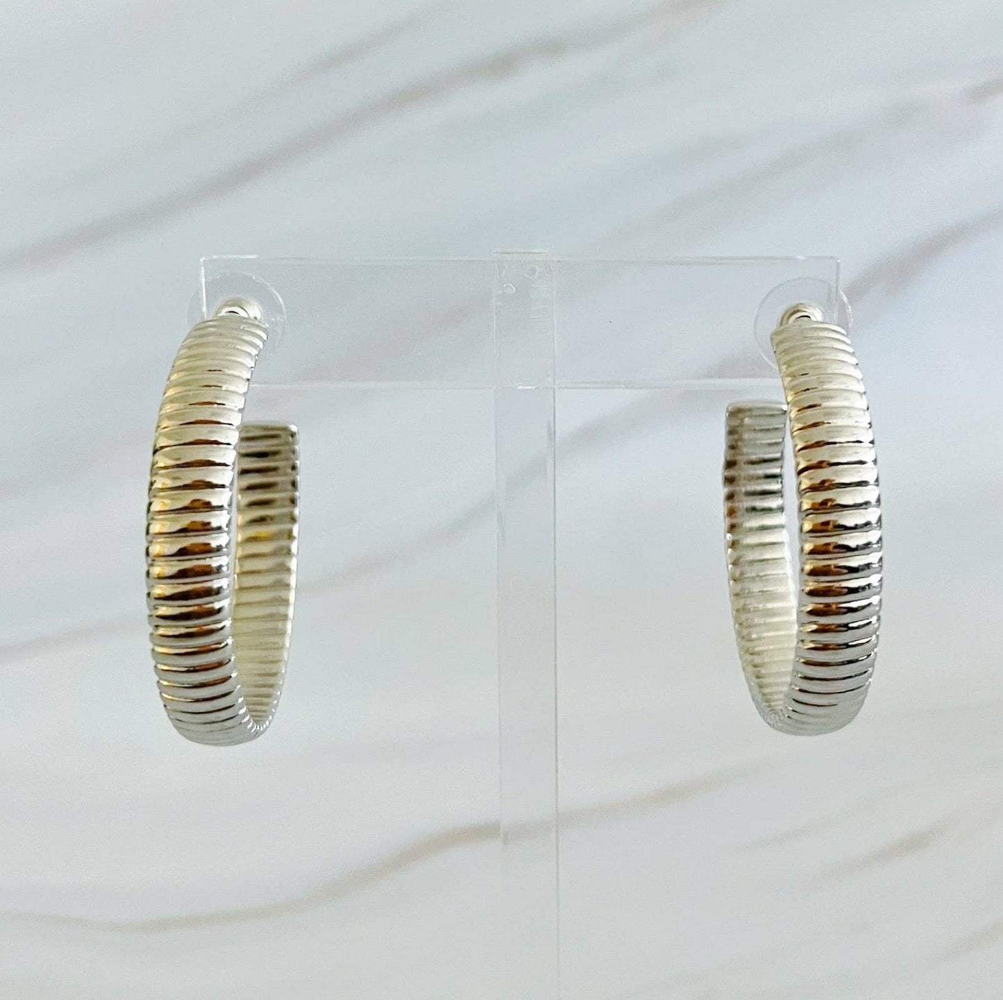 Lux Cabled Golden Hoop Earrings: Gold