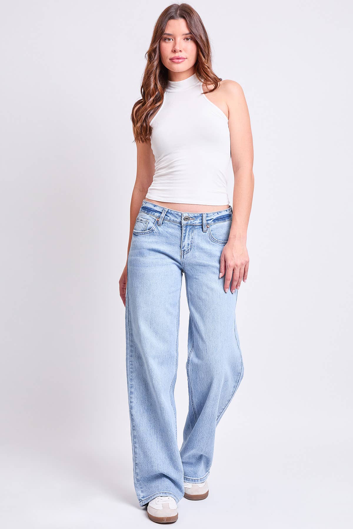 Low Rise Brittany Wide Leg Jeans