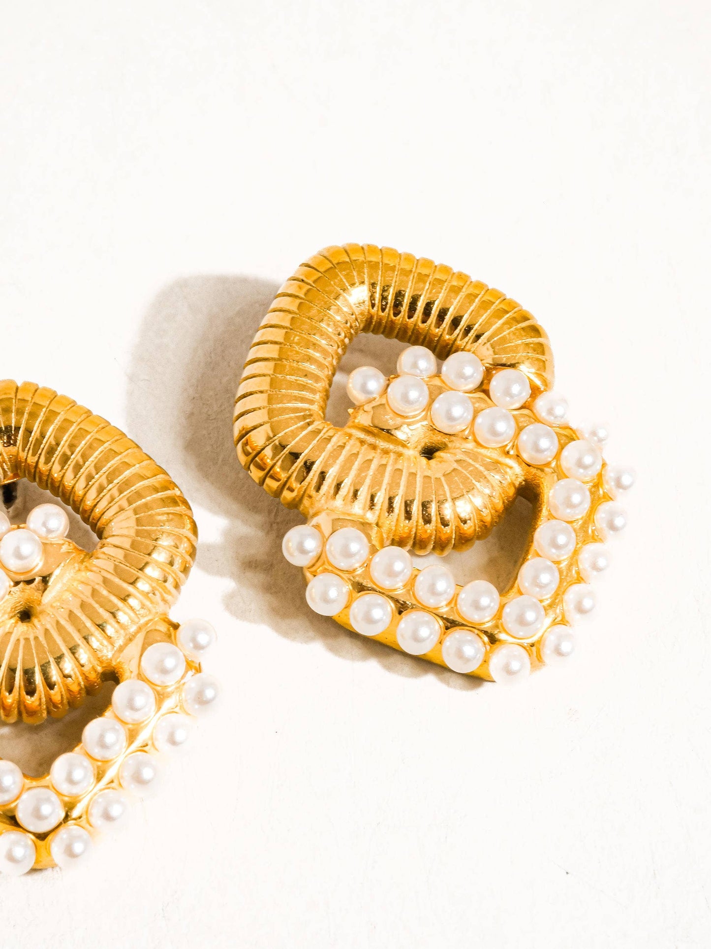 Cometa 18K Gold Non-Tarnish Pearl Chain Earring