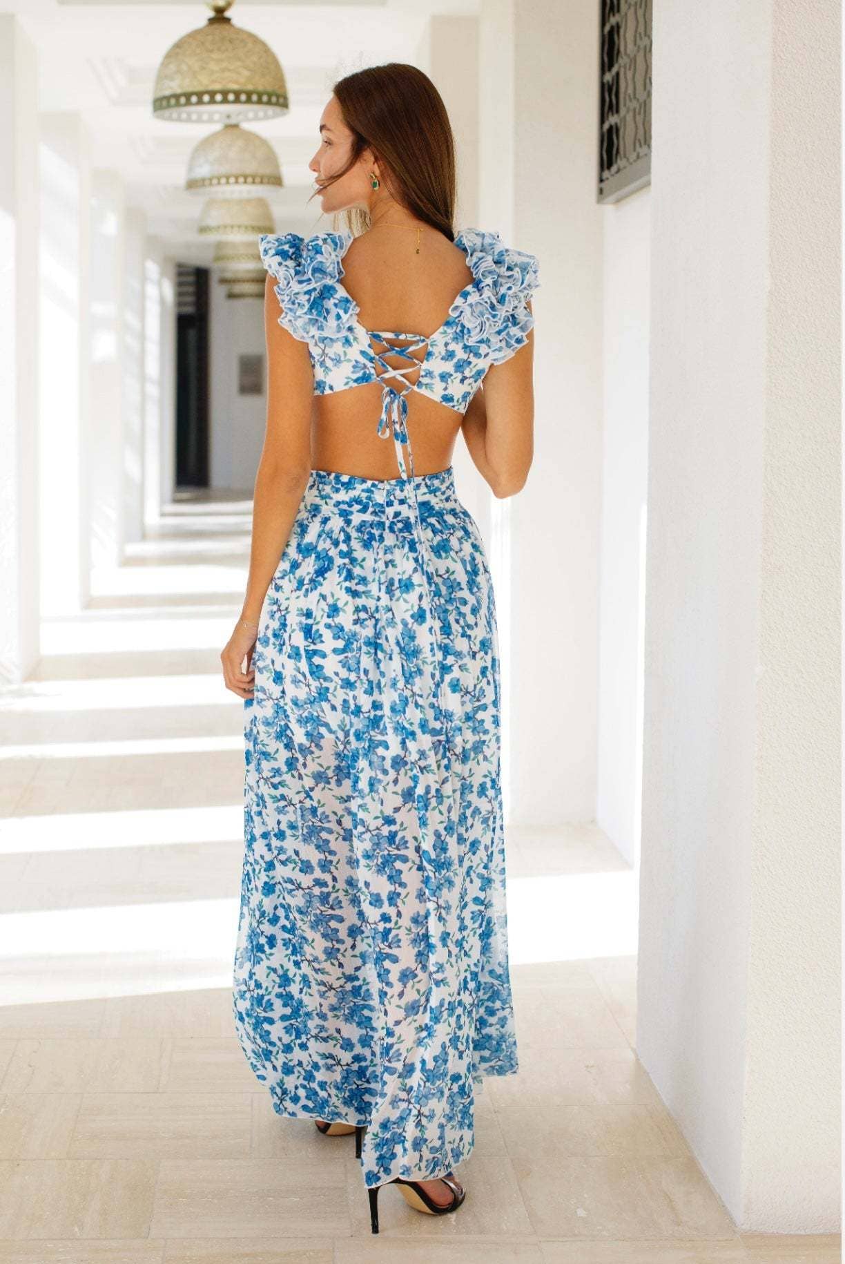 Cut Out Deep V Ruffled Floral Backless Dress