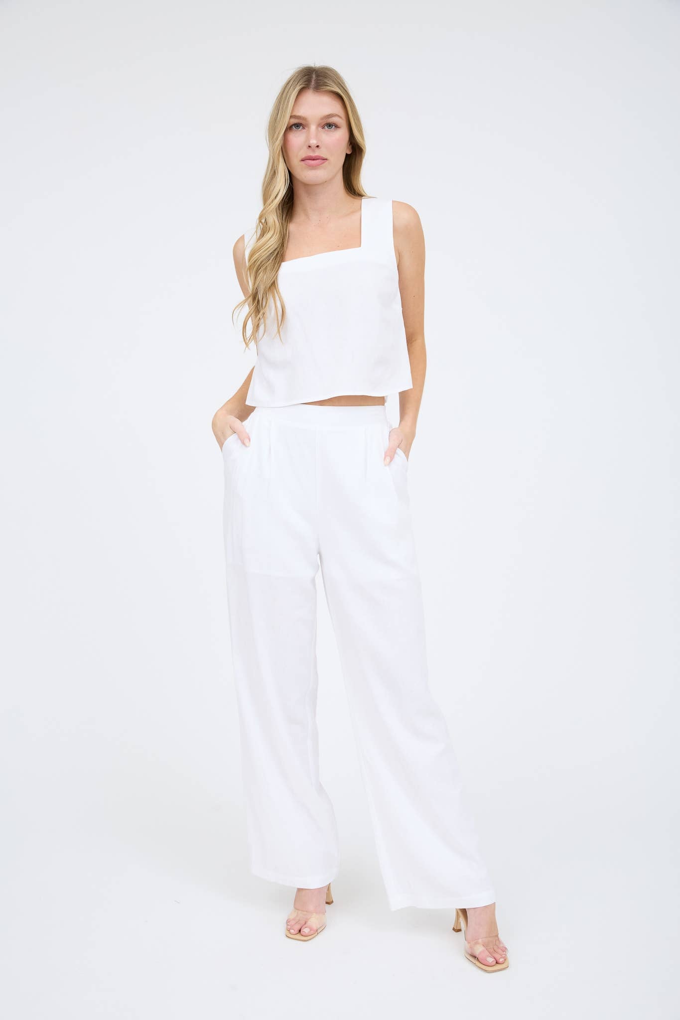 Square Neck Sleeveless Cropped Linen Top