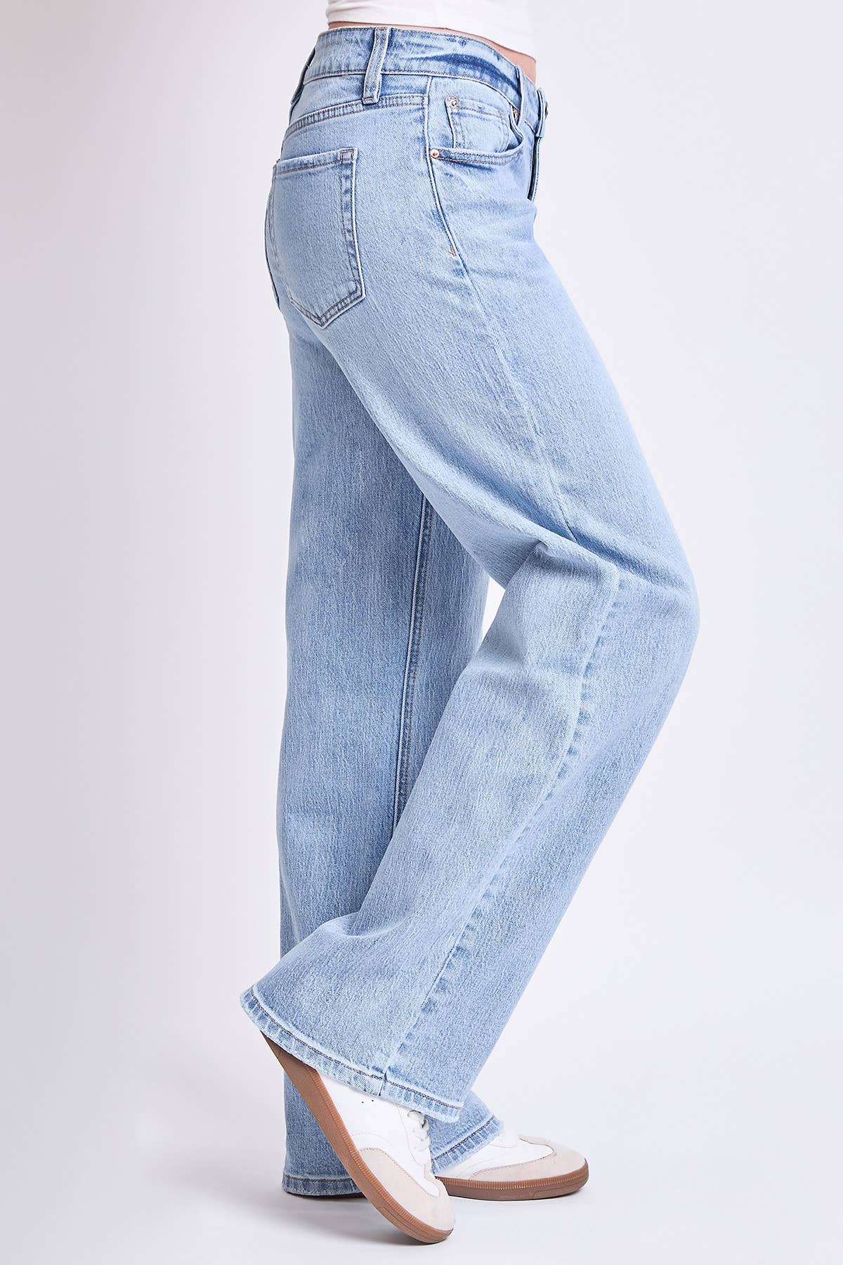 Low Rise Brittany Wide Leg Jeans