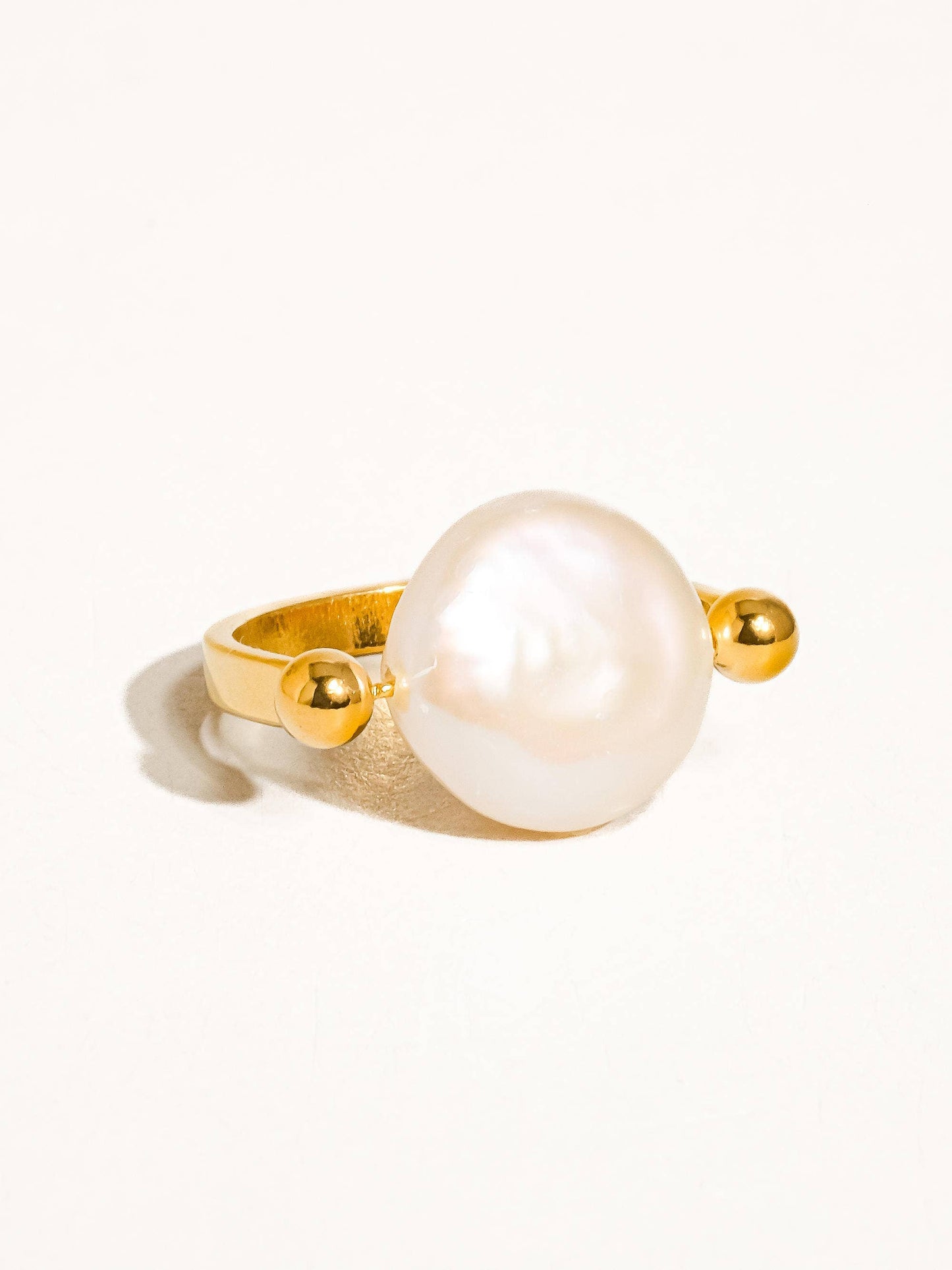 Deodat Baroque Pearl Ring