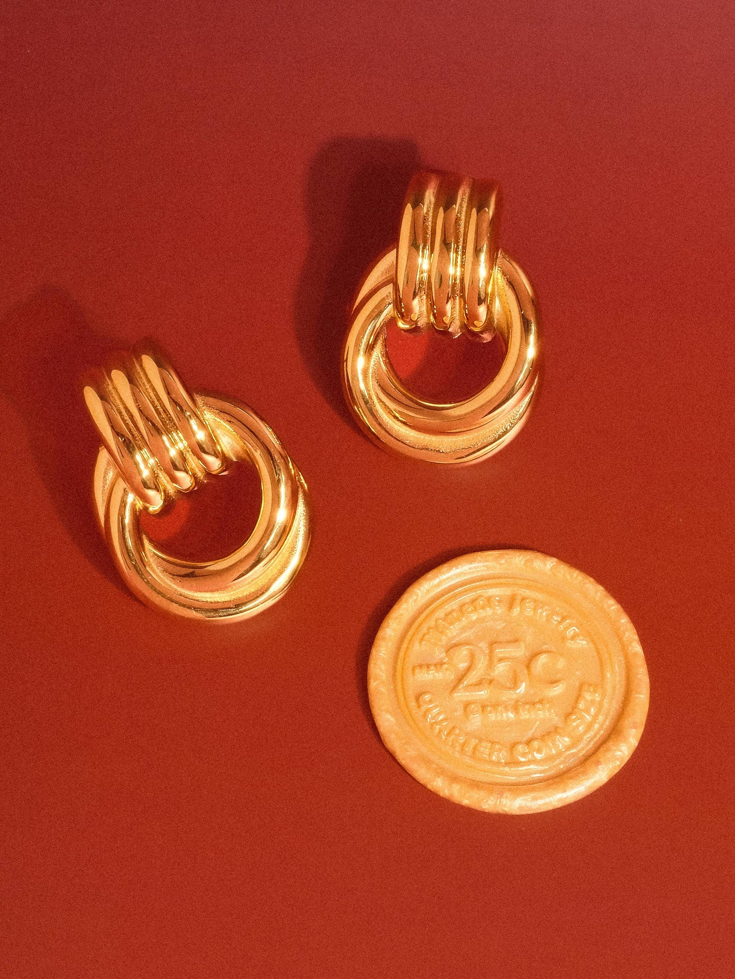 Wanda Classic Hoop Earring