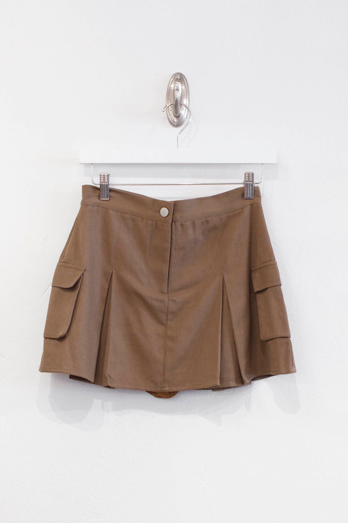 Mocha Pleated Cargo Skort With Pocket Details - DM