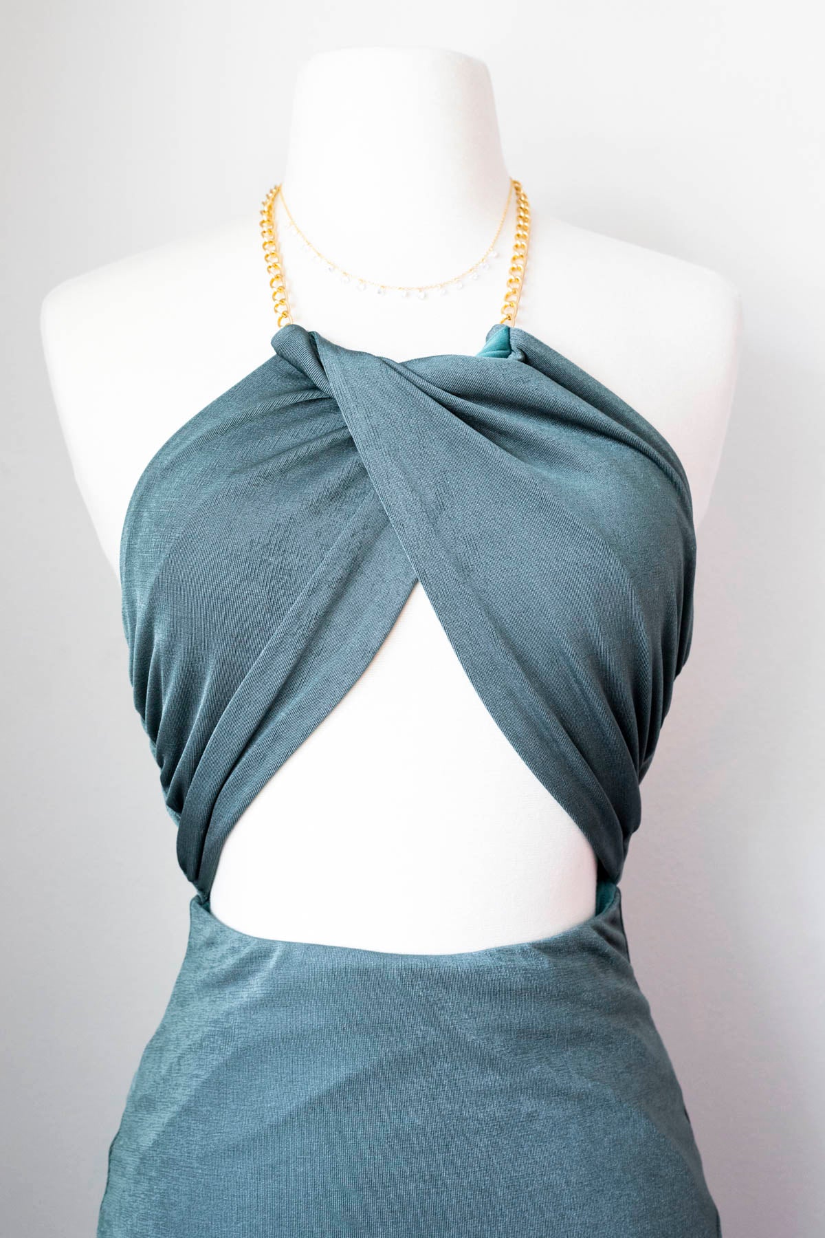 Chained Detailed Halter Mid Dress - VS