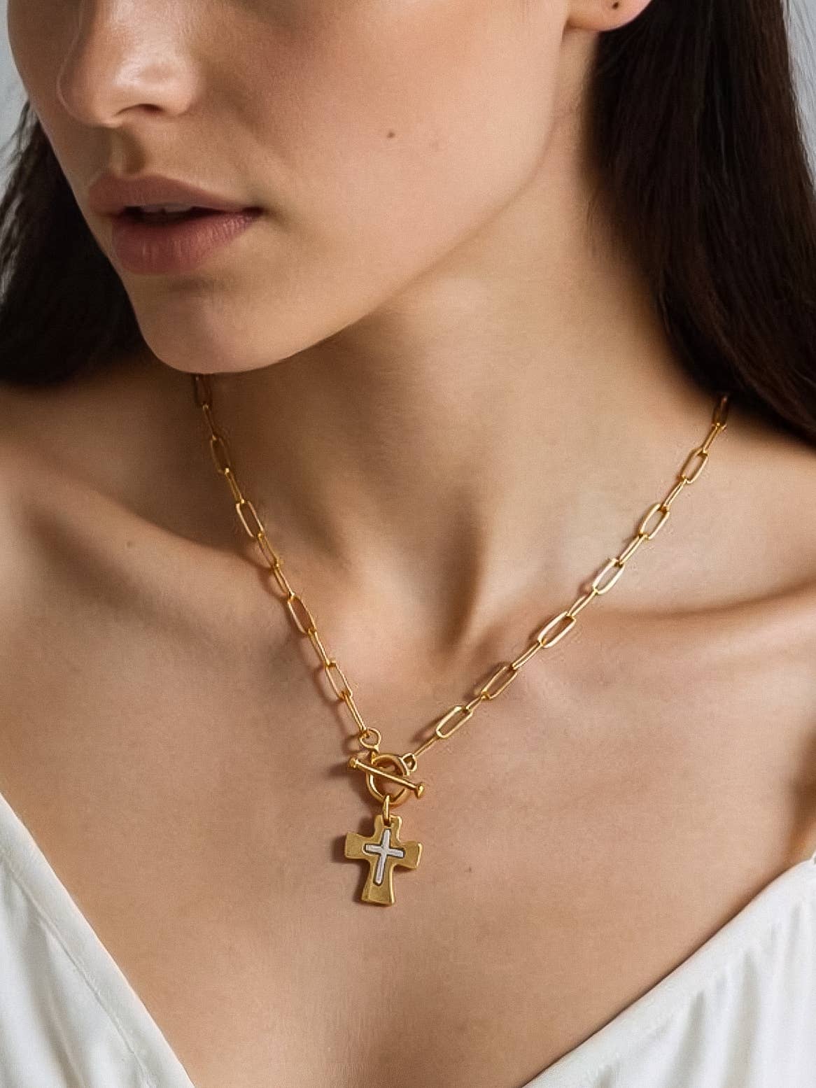 Royale Vintage Cross Necklace
