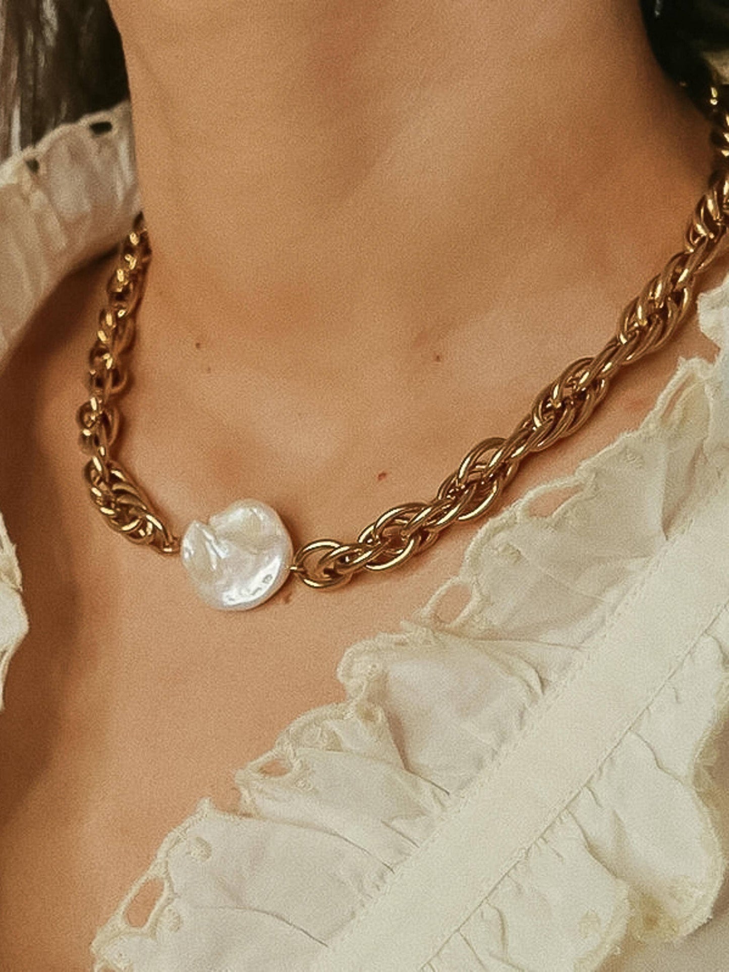 Loan 18K Non-Tarnish Bold Pearl Chain Necklace