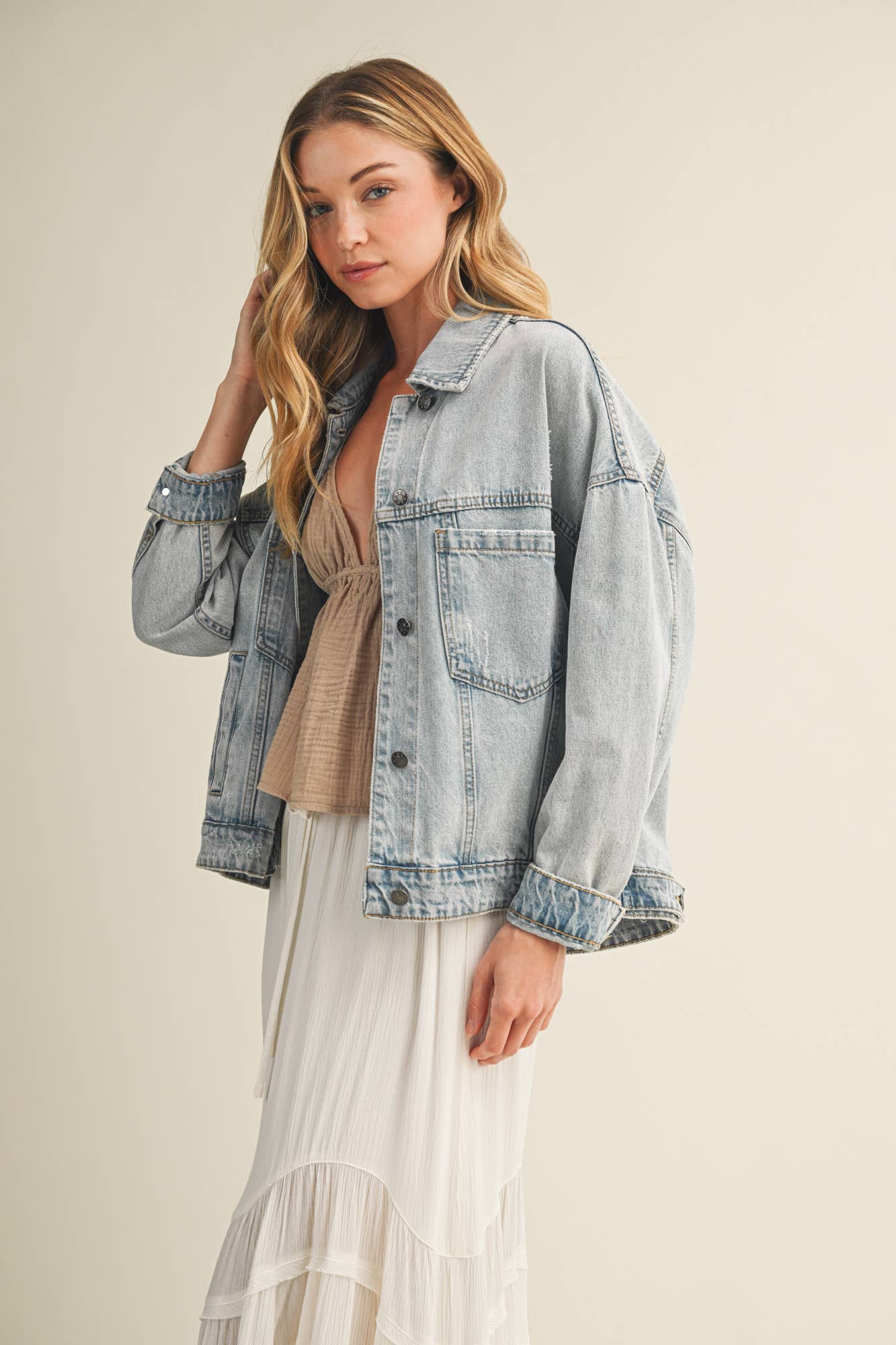 BACK PLEATED DENIM JACKET