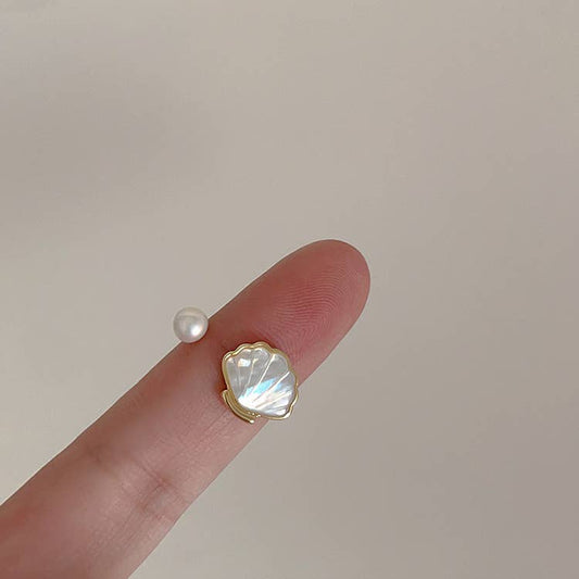 Oil Dripping Pearl Rings