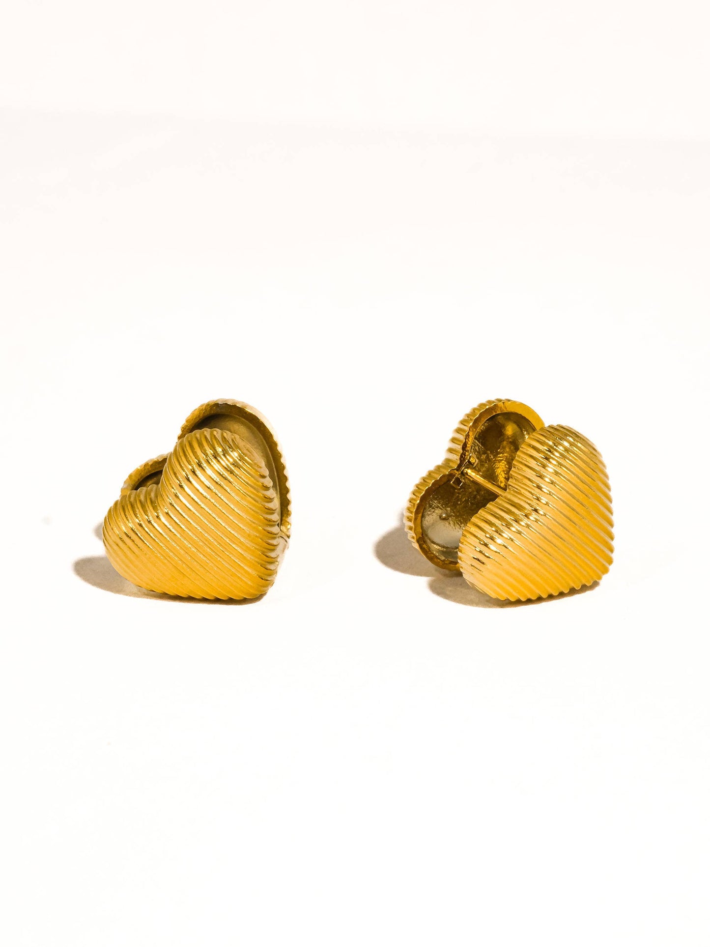 Kylo 18K Gold Non-Tarnish Heart Earring