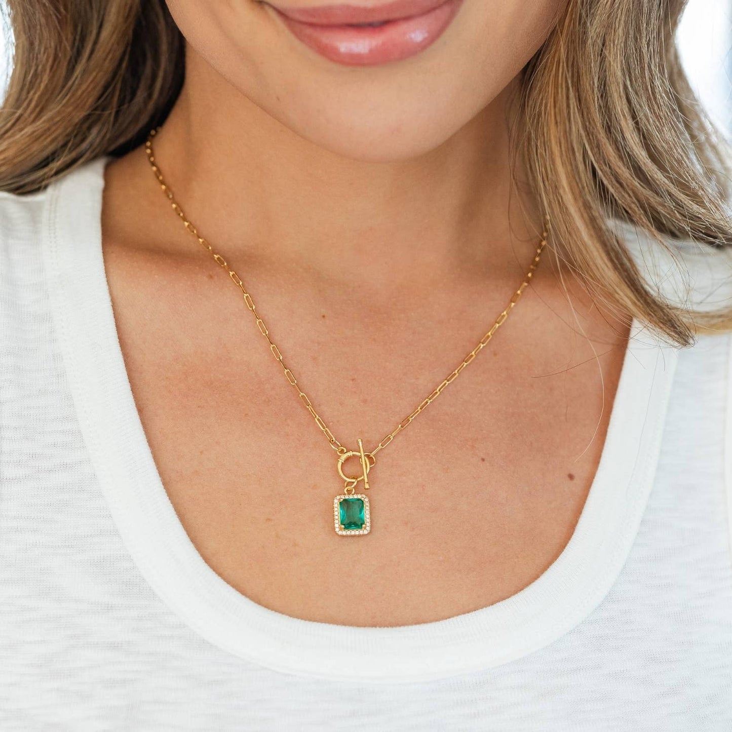 Elegant Toggle Necklace