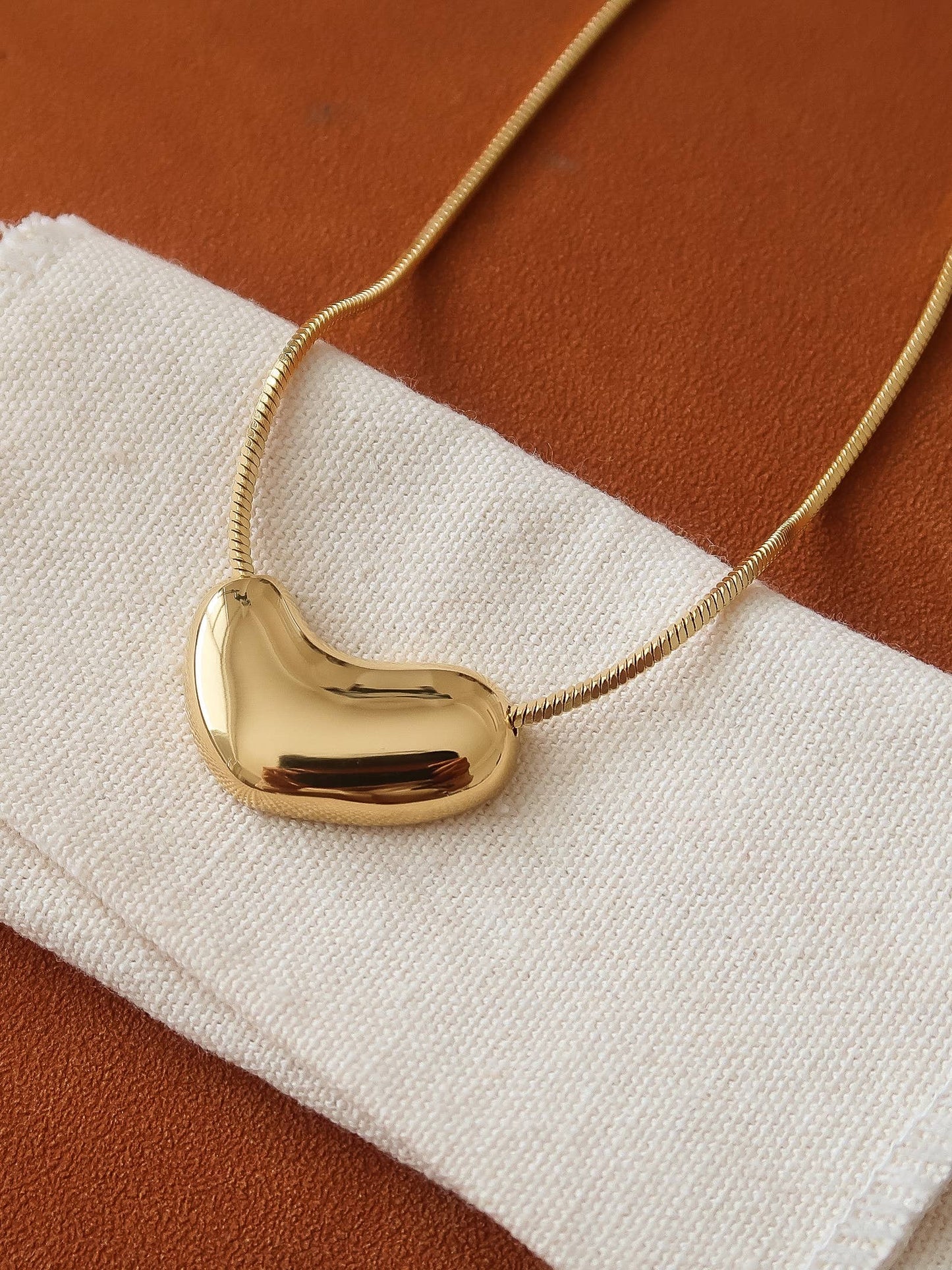 Louis Puffy Heart Necklace
