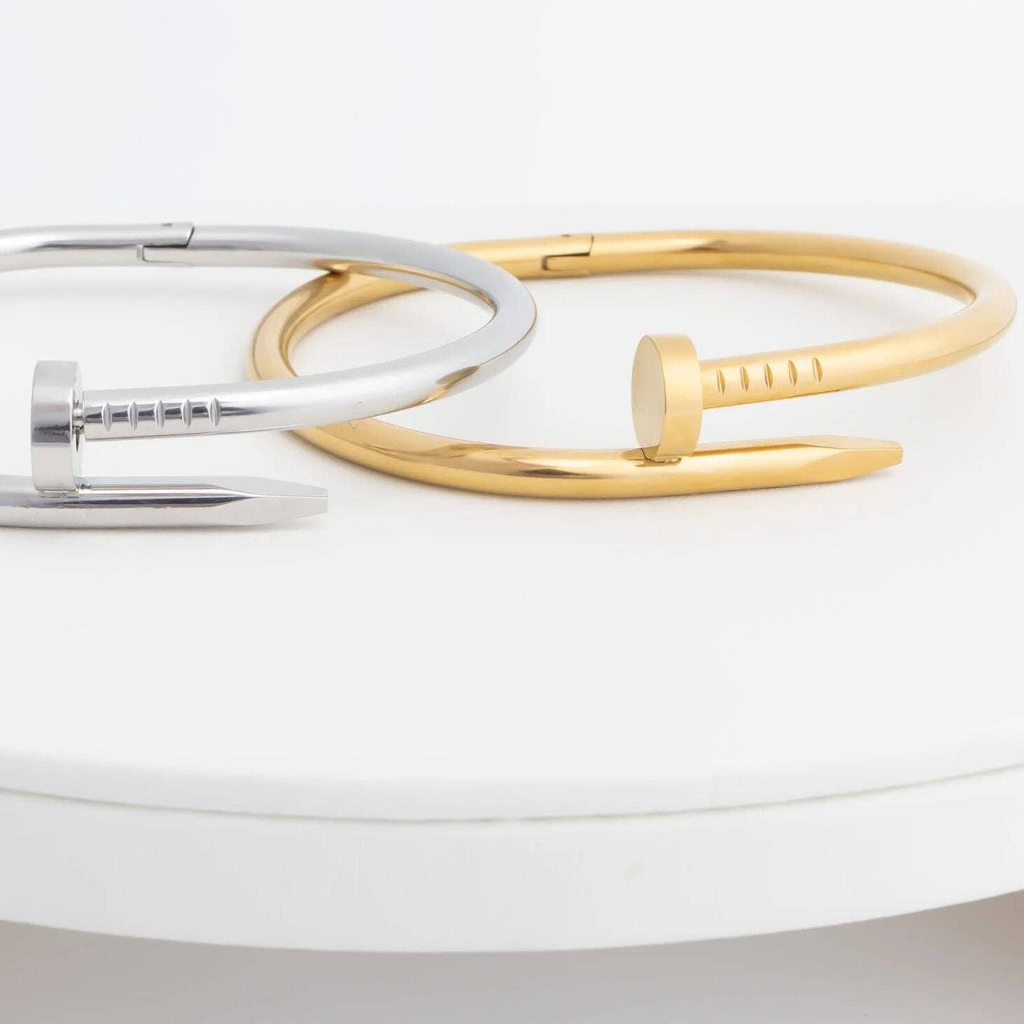 Betty Nail Bangle