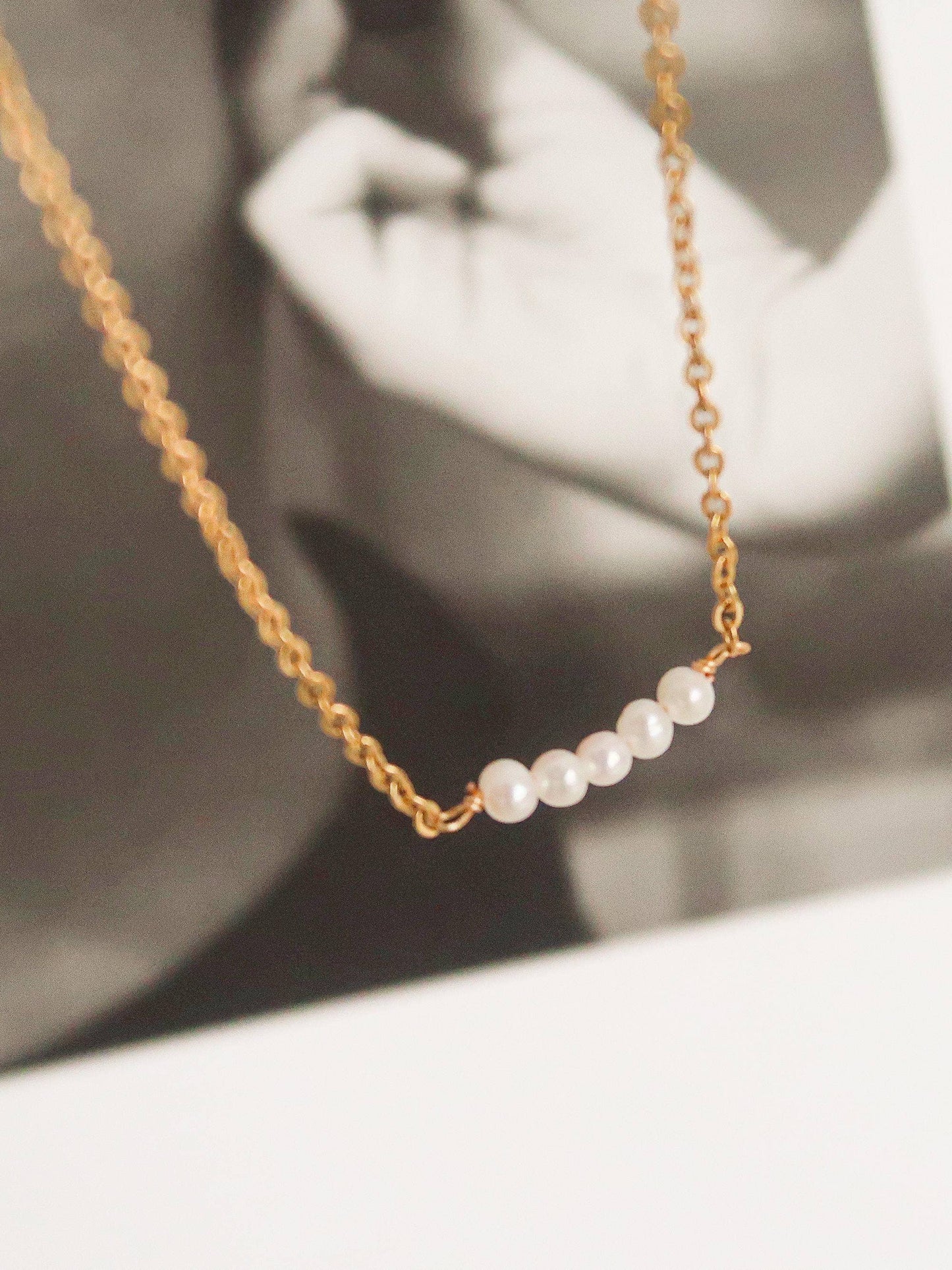 Petite Pearl Choker