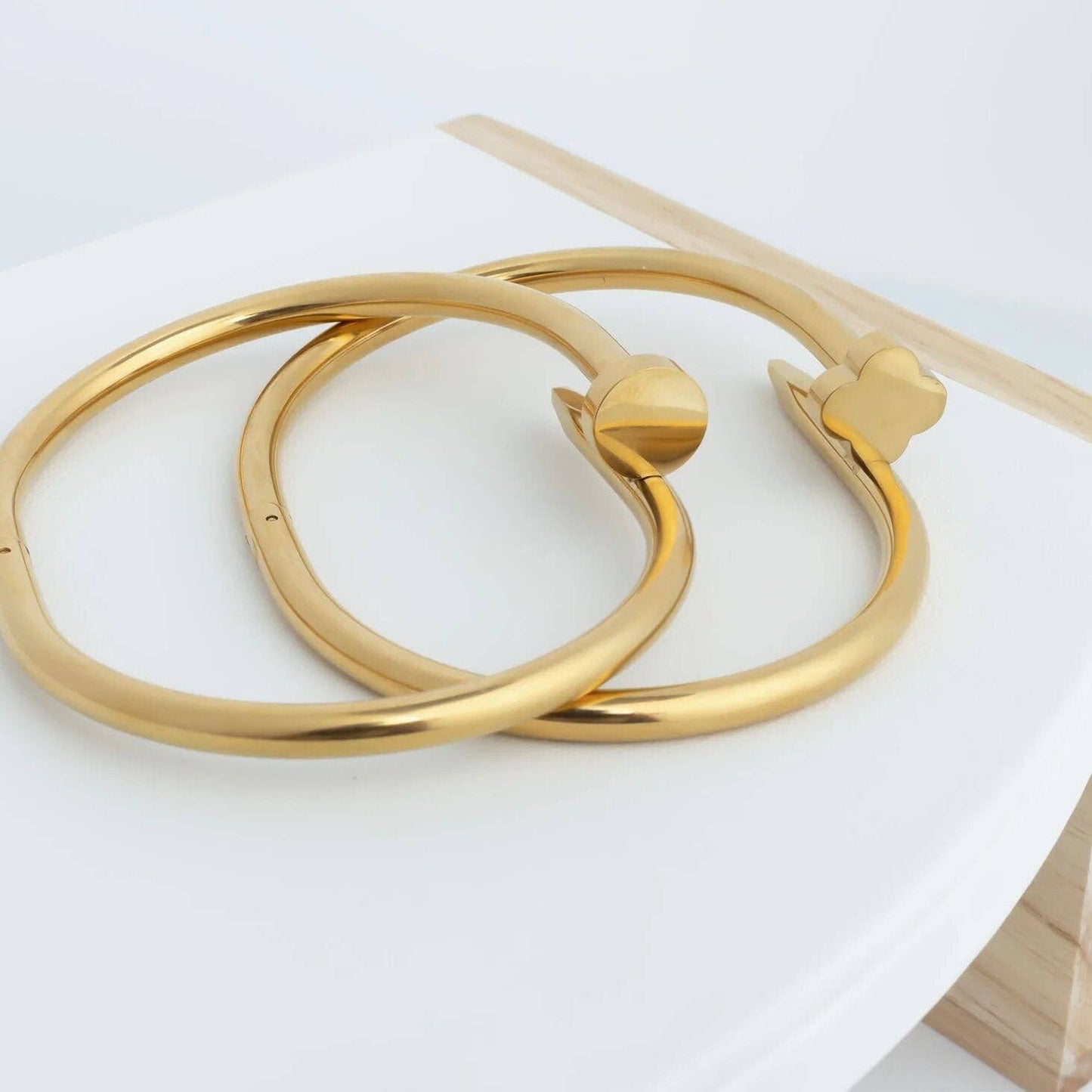 Betty Nail Bangle