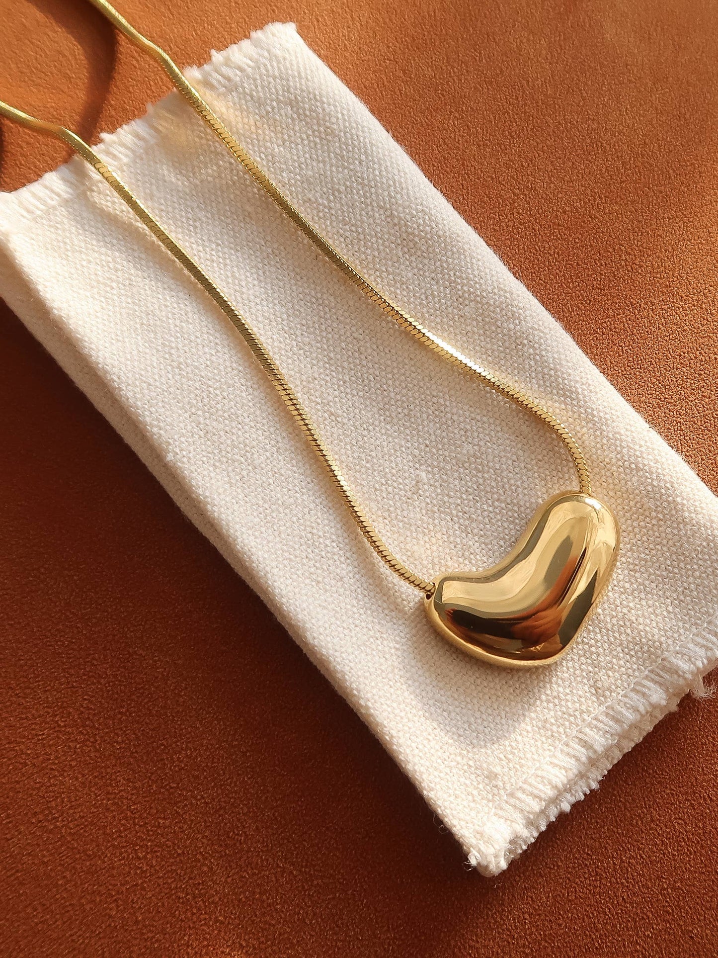 Louis Puffy Heart Necklace