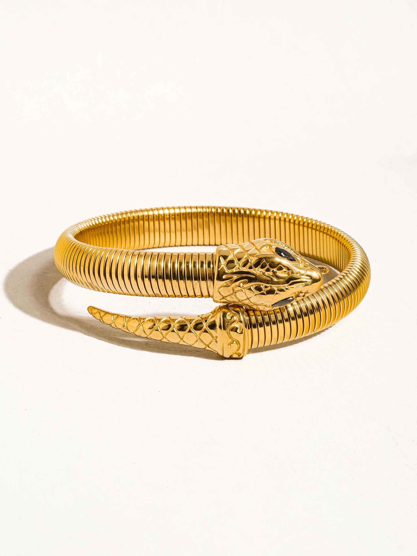 Paix 18K Gold Non-Tarnish Serpent Bangle