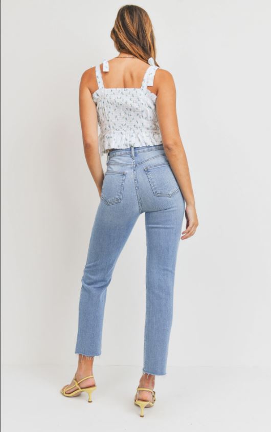 SLIM STRAIGHT DISTRESSED JEANS